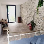 Holiday home Artists Caux